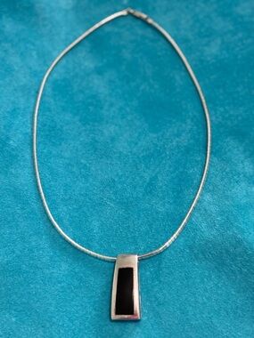 S 925 Sterling Silver 16” Chain with Sterling Silver Black Onyx Pendant
